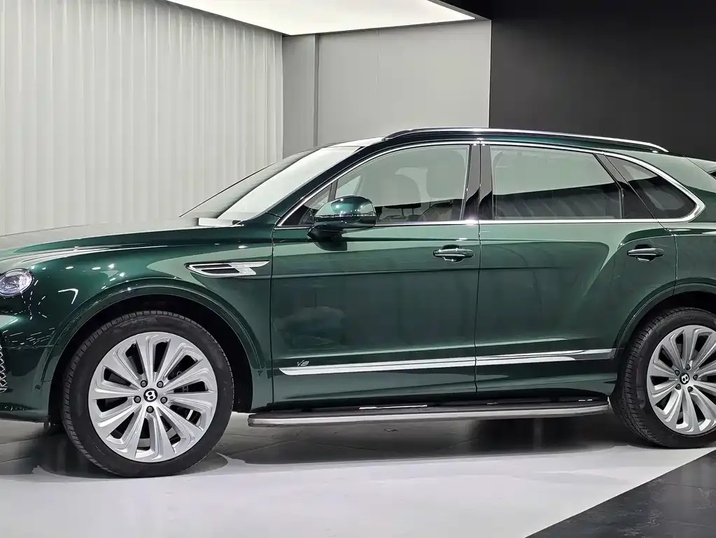 Bentley Bentayga 2021 из CN, фото 3