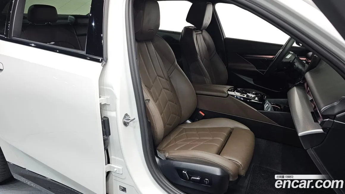 BMW i5 2025 из KR, фото 10