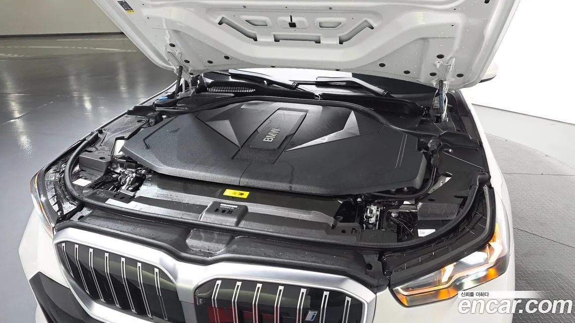 BMW i5 2025 из KR, фото 6