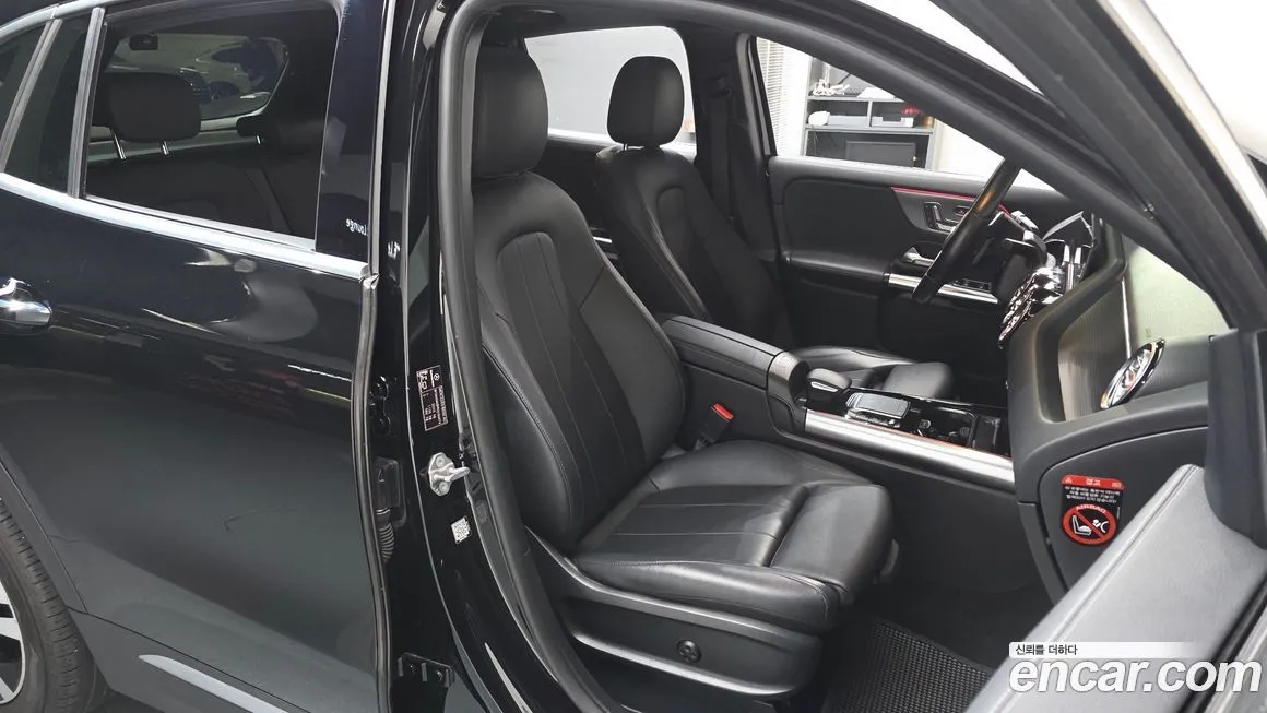 Mercedes-Benz GLA-Class — фото 10