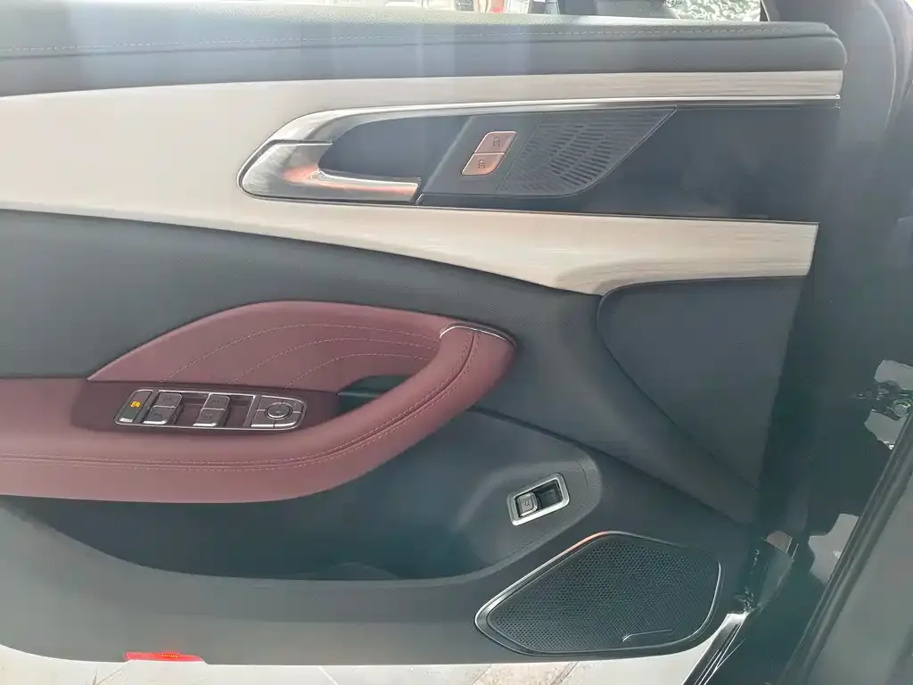 Hongqi H5 2025 из CN, фото 10