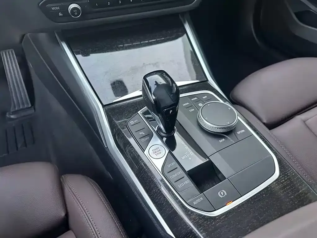 BMW 3 Series 2021 из CN, фото 8