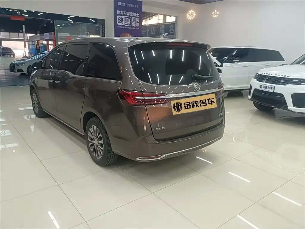 Buick GL8 2023 из CN, фото 3