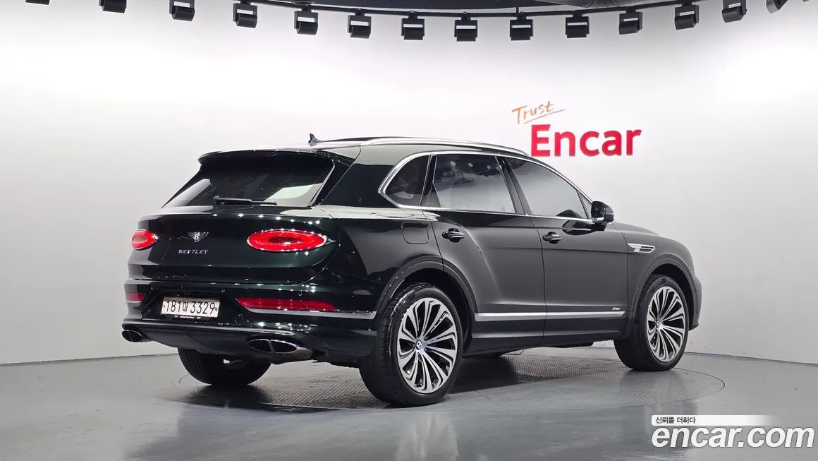 Bentley Bentayga 2023 из KR, фото 2