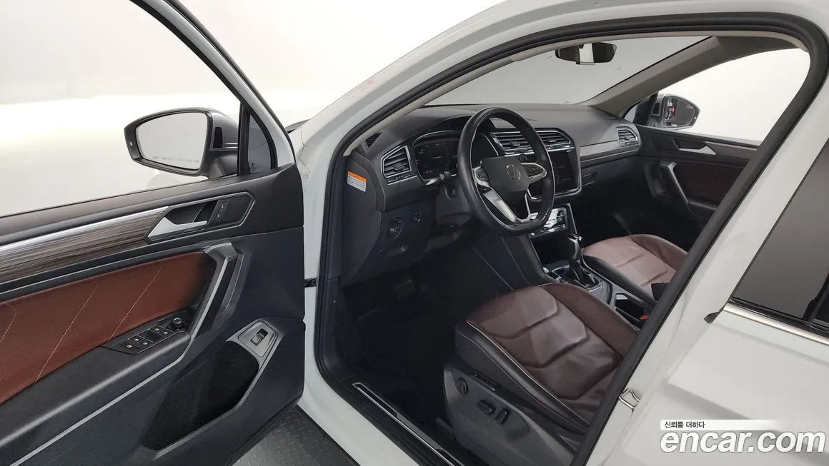 Volkswagen Tiguan 2022 из KR, фото 10