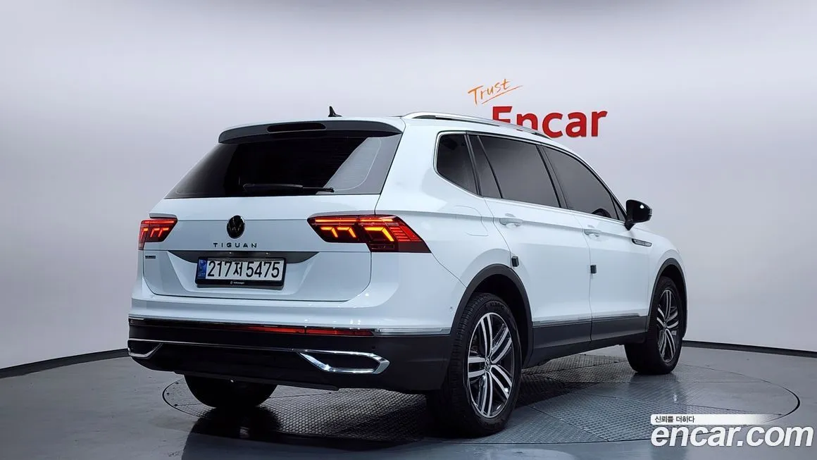 Volkswagen Tiguan 2022 из KR, фото 2