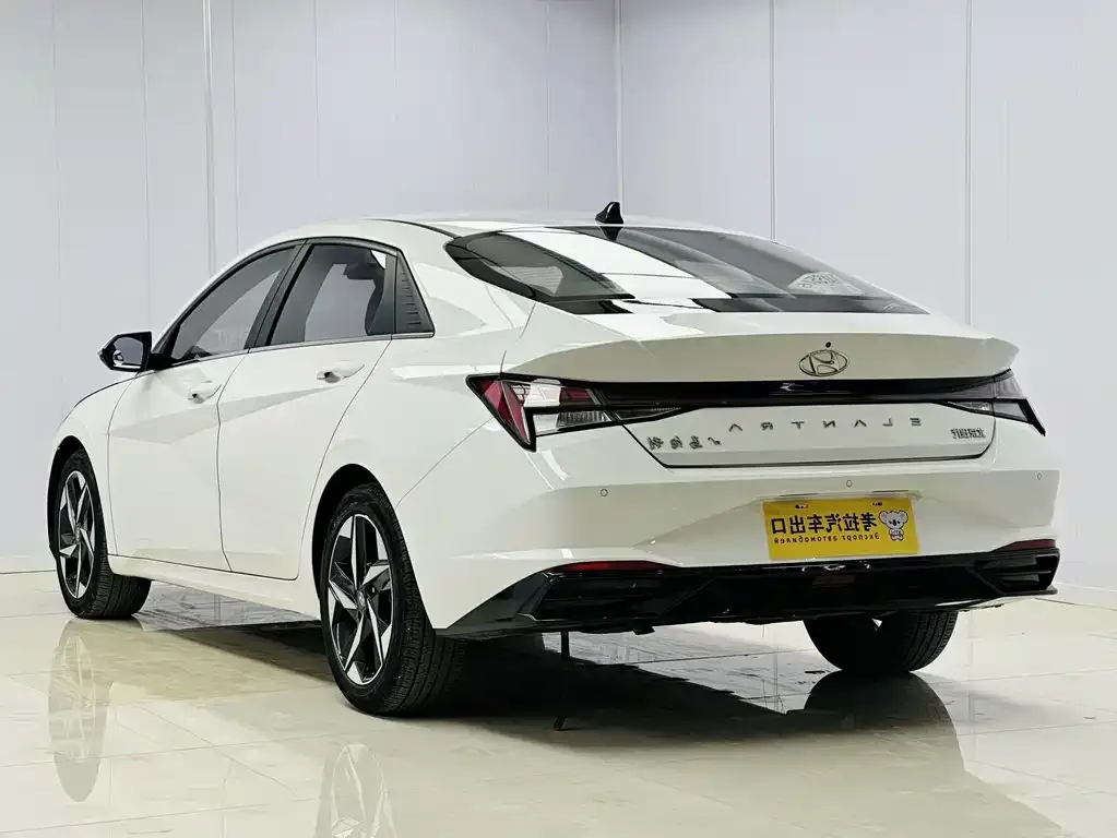 Hyundai Elantra 2023 из CN, фото 6