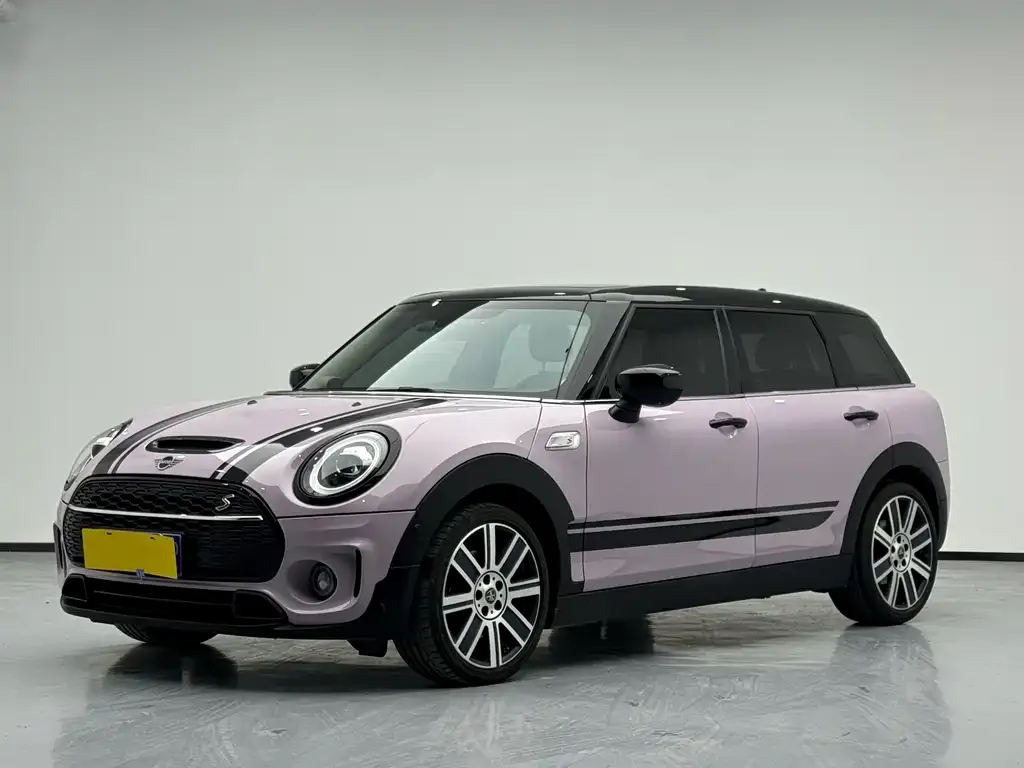 MINI Clubman — фото 1
