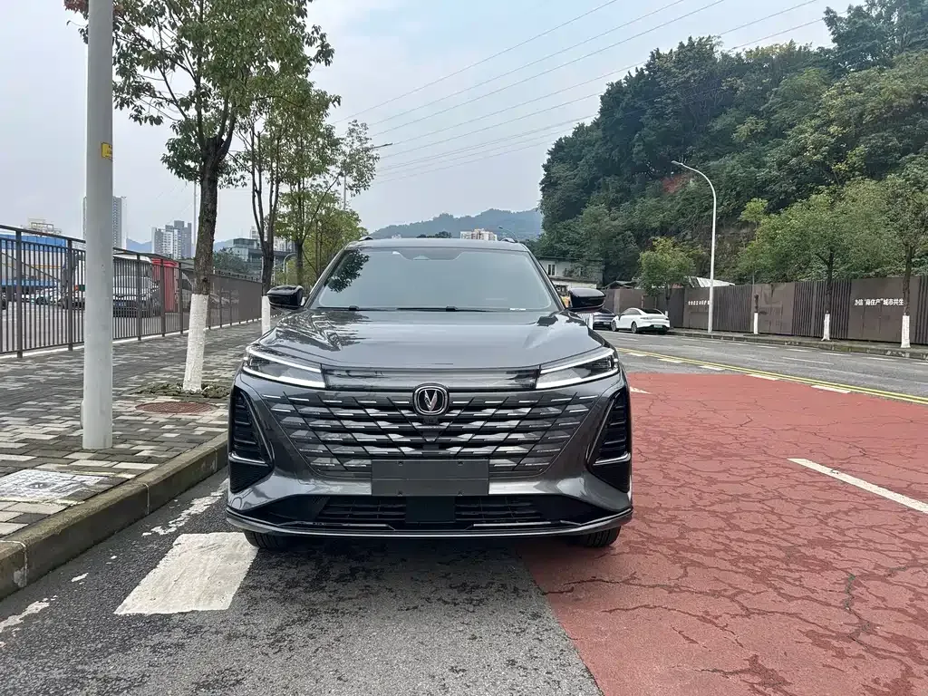 Changan CS75PLUS — фото 3