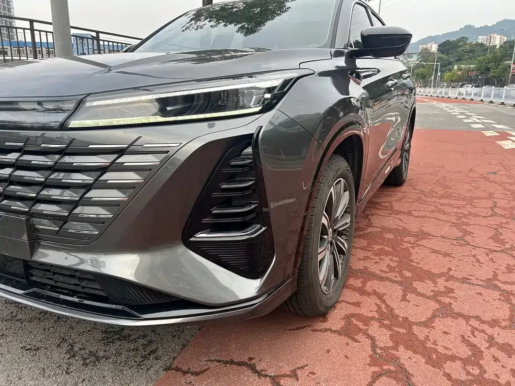 Changan CS75PLUS — фото 4