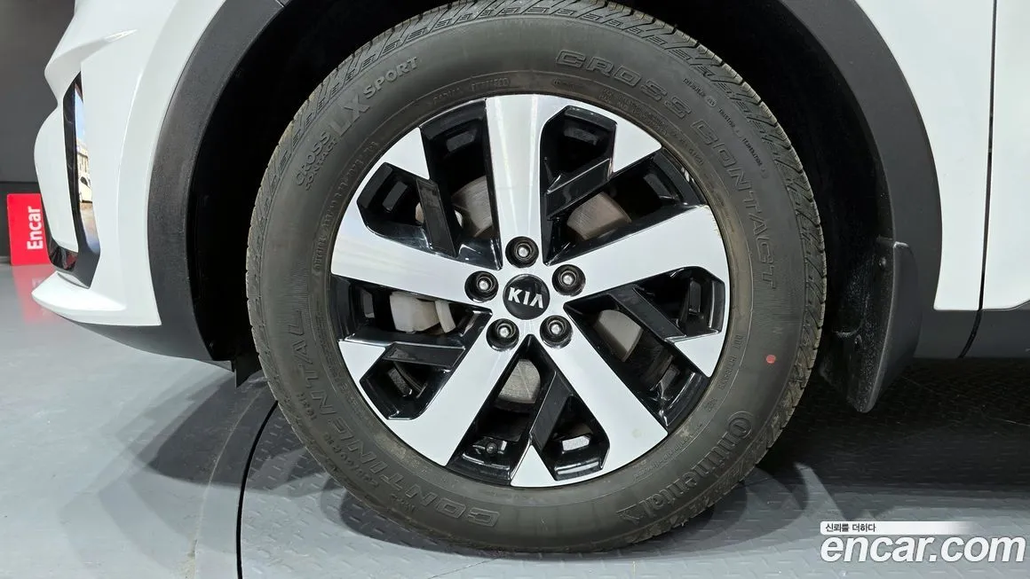 Kia Sorento — фото 5