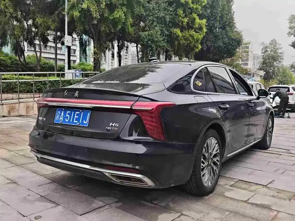 Hongqi H5 — фото 7
