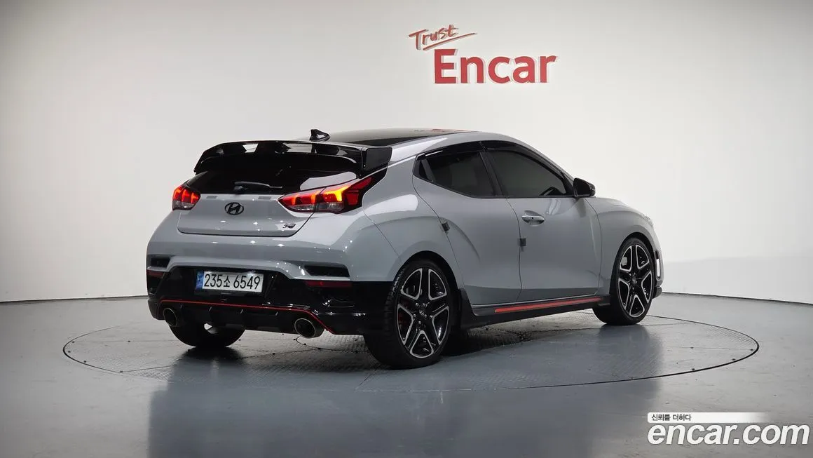 Hyundai Veloster — фото 2