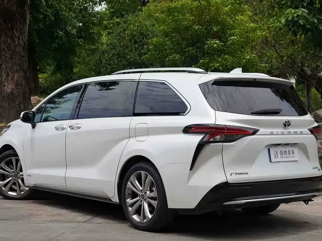 Toyota Sienna 2024 из CN, фото 8