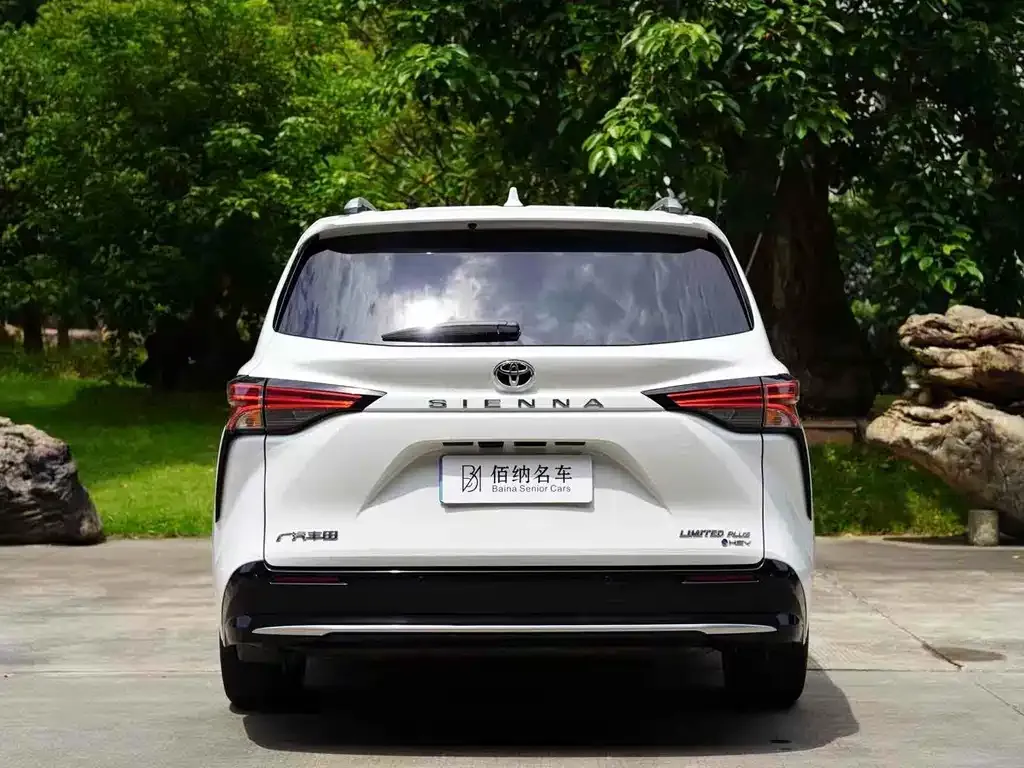 Toyota Sienna 2024 из CN, фото 9