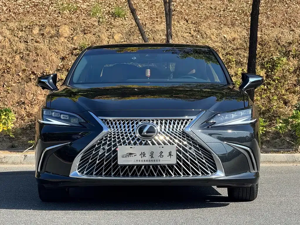 Lexus ES 2024 из CN, фото 2