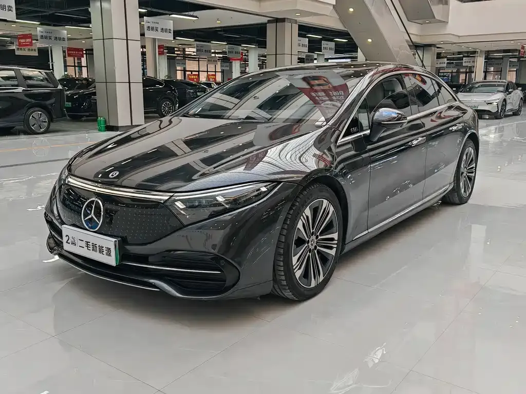 Mercedes-Benz EQS — фото 1