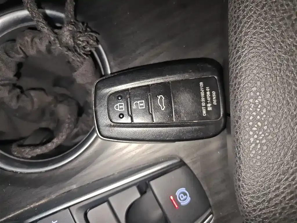 Toyota Camry 2021 из CN, фото 9