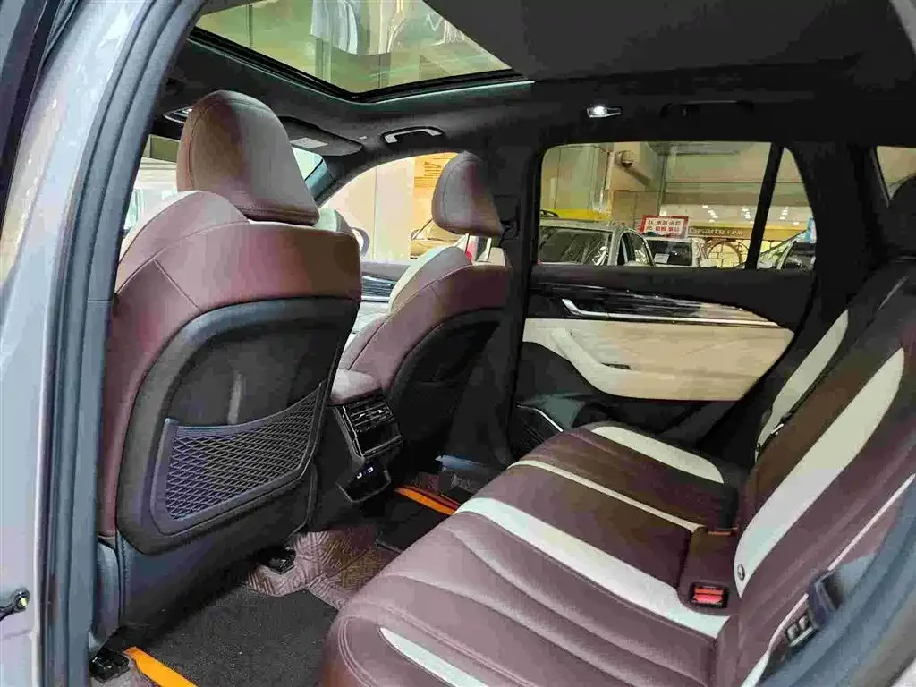 Geely Xingyue L 2023 из CN, фото 4