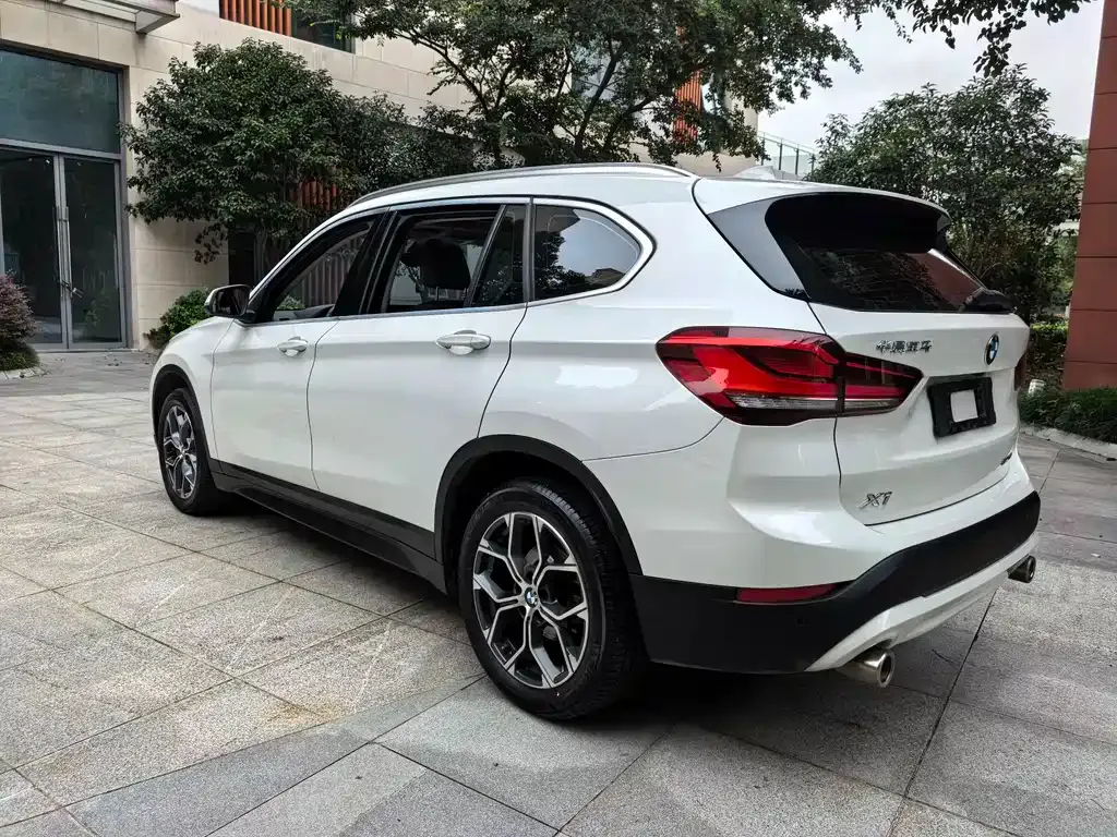 BMW X1 2021 из CN, фото 4