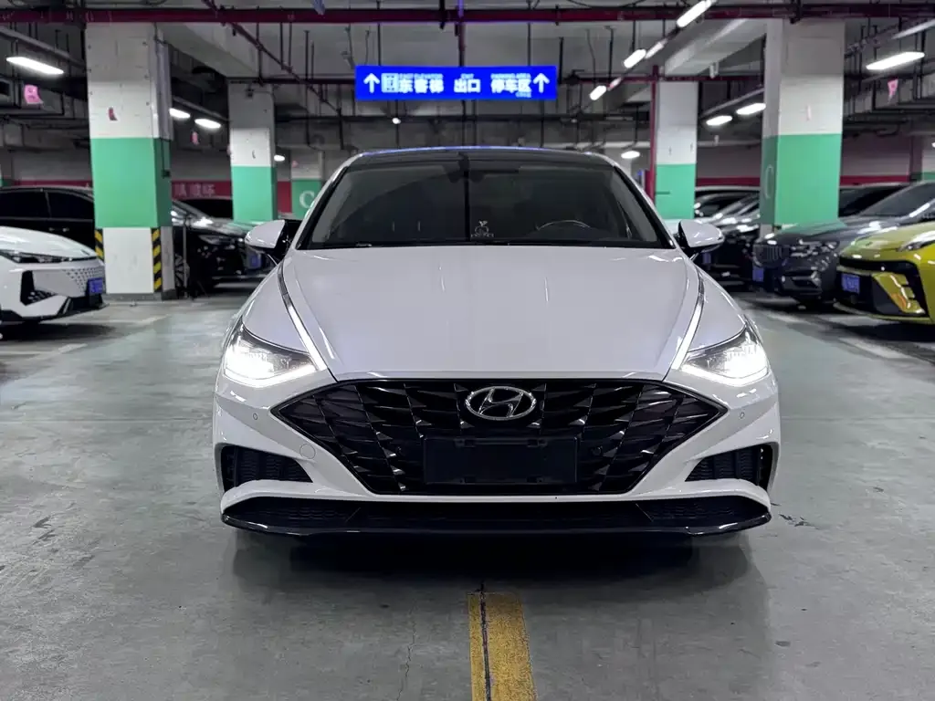 Hyundai Sonata — фото 2