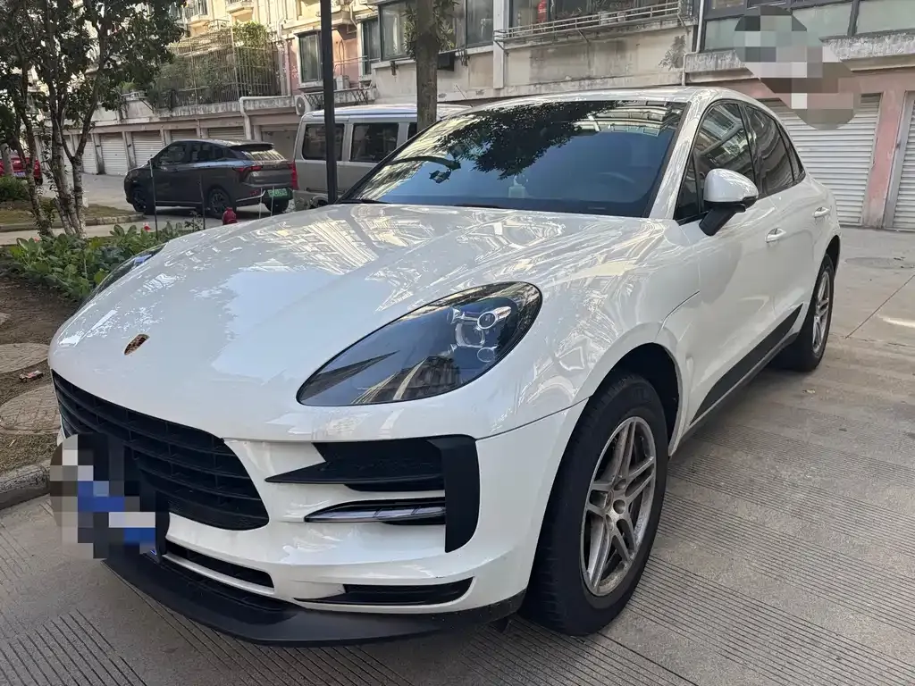 Porsche Macan — фото 1