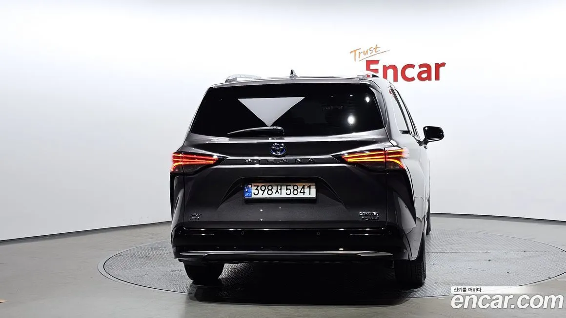 Toyota Sienna 2023 из KR, фото 4