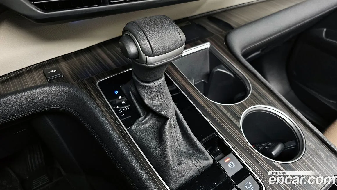 Toyota Sienna 2023 из KR, фото 9