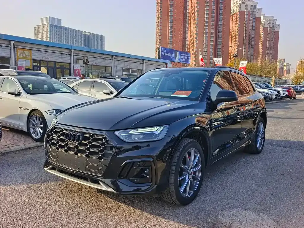 Audi Q5L 2023 из CN, фото 1