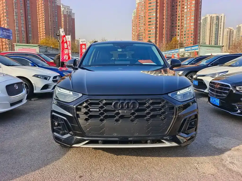 Audi Q5L 2023 из CN, фото 2