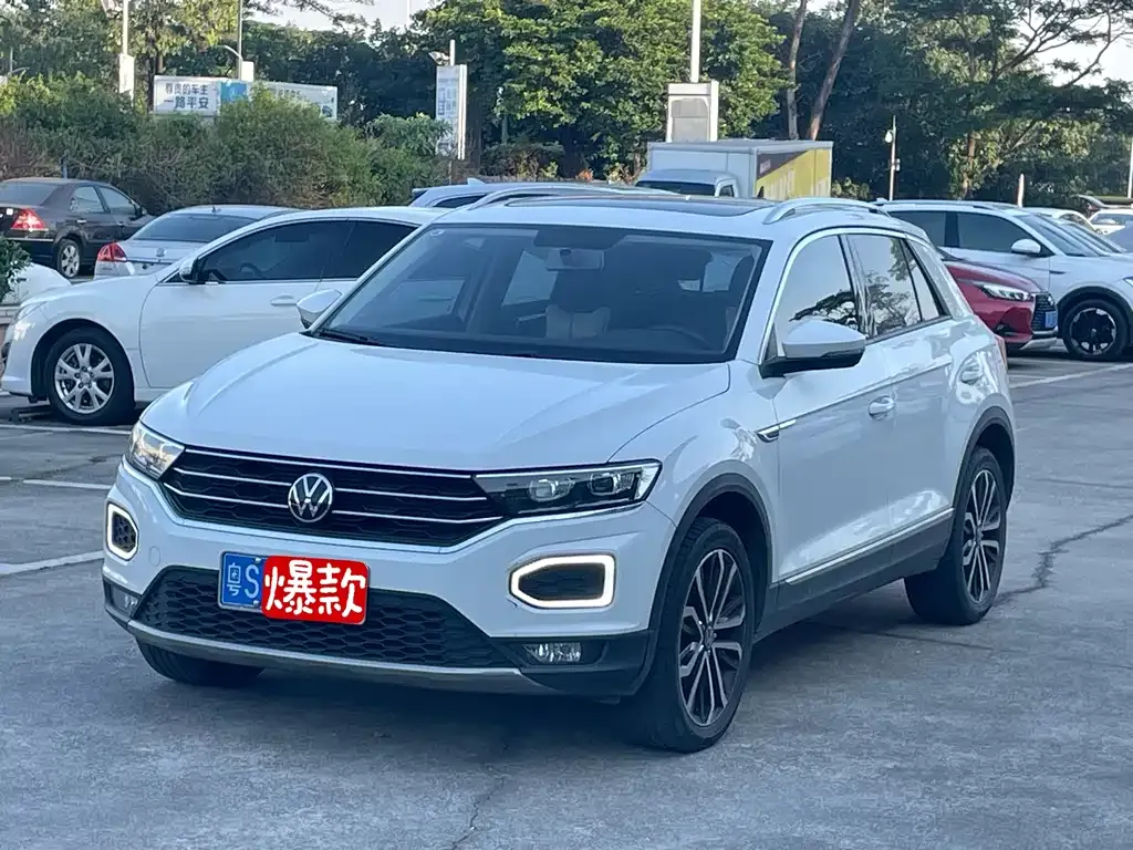 Volkswagen T-Roc 2021 из CN, фото 1