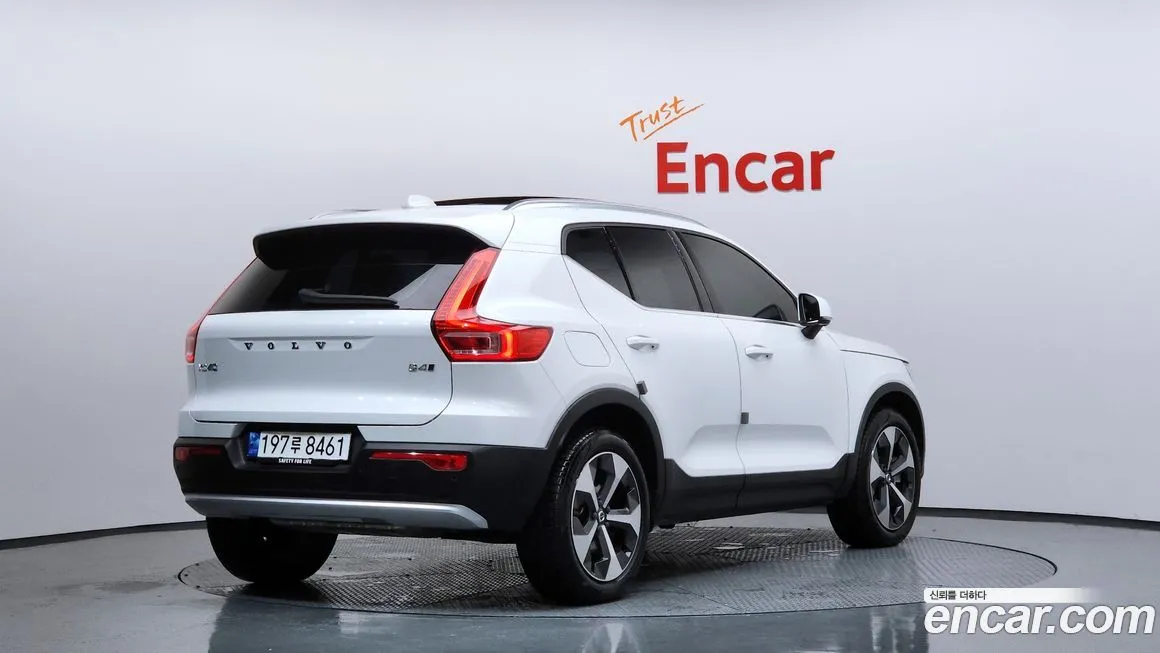 Volvo XC40 2023 из KR, фото 2