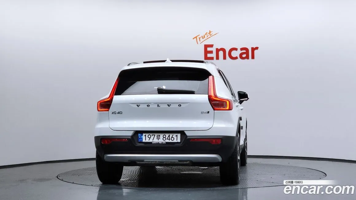 Volvo XC40 2023 из KR, фото 4