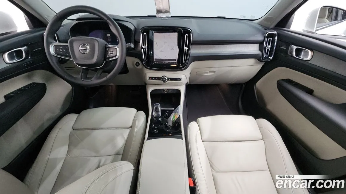 Volvo XC40 2023 из KR, фото 7