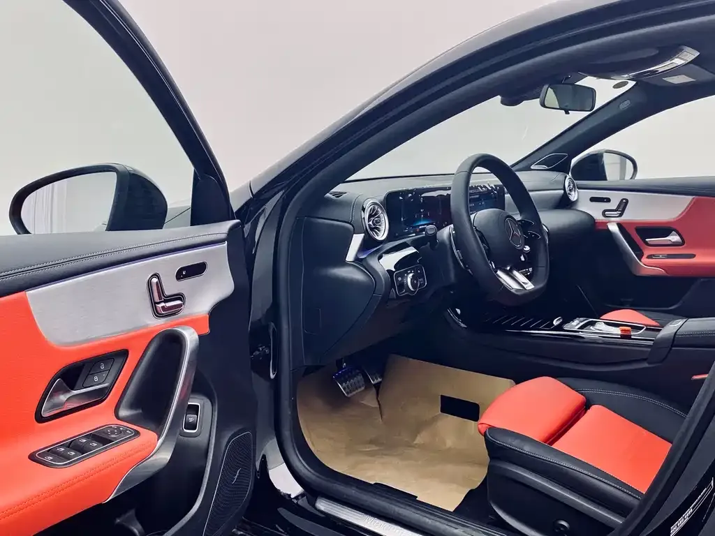 [object Object] A-Class AMG 2025 из CN, фото 9