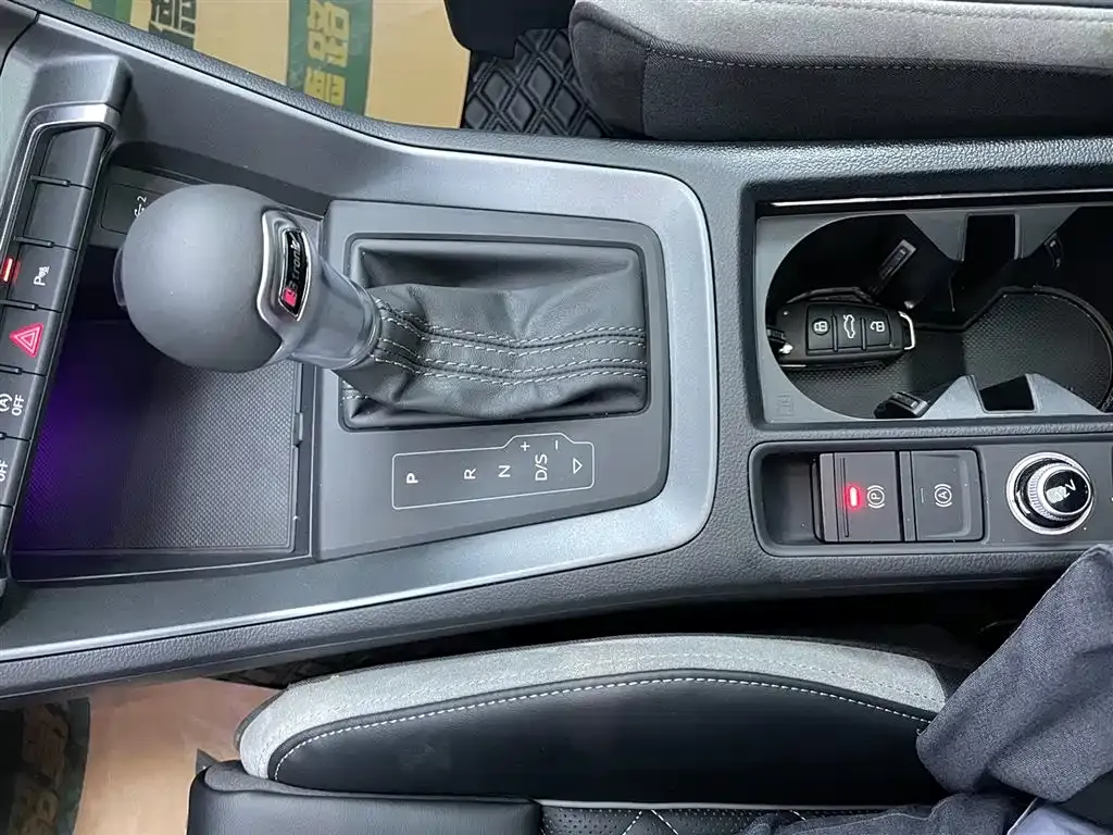 Audi Q3 Sportback 2024 из CN, фото 10