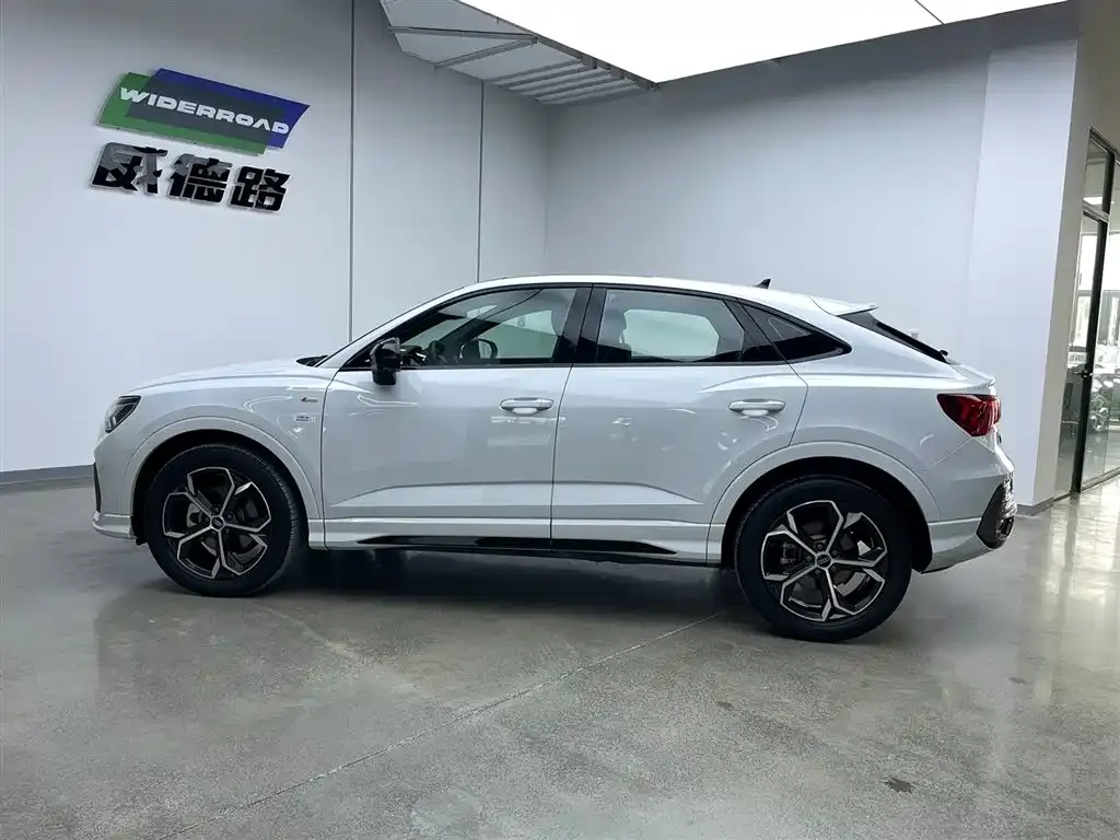 Audi Q3 Sportback 2024 из CN, фото 6