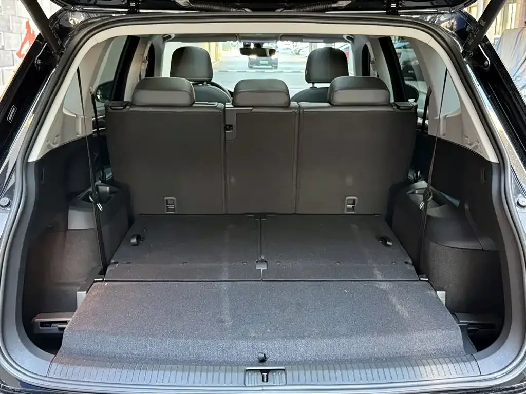 Volkswagen Tiguan L 2025 из CN, фото 8