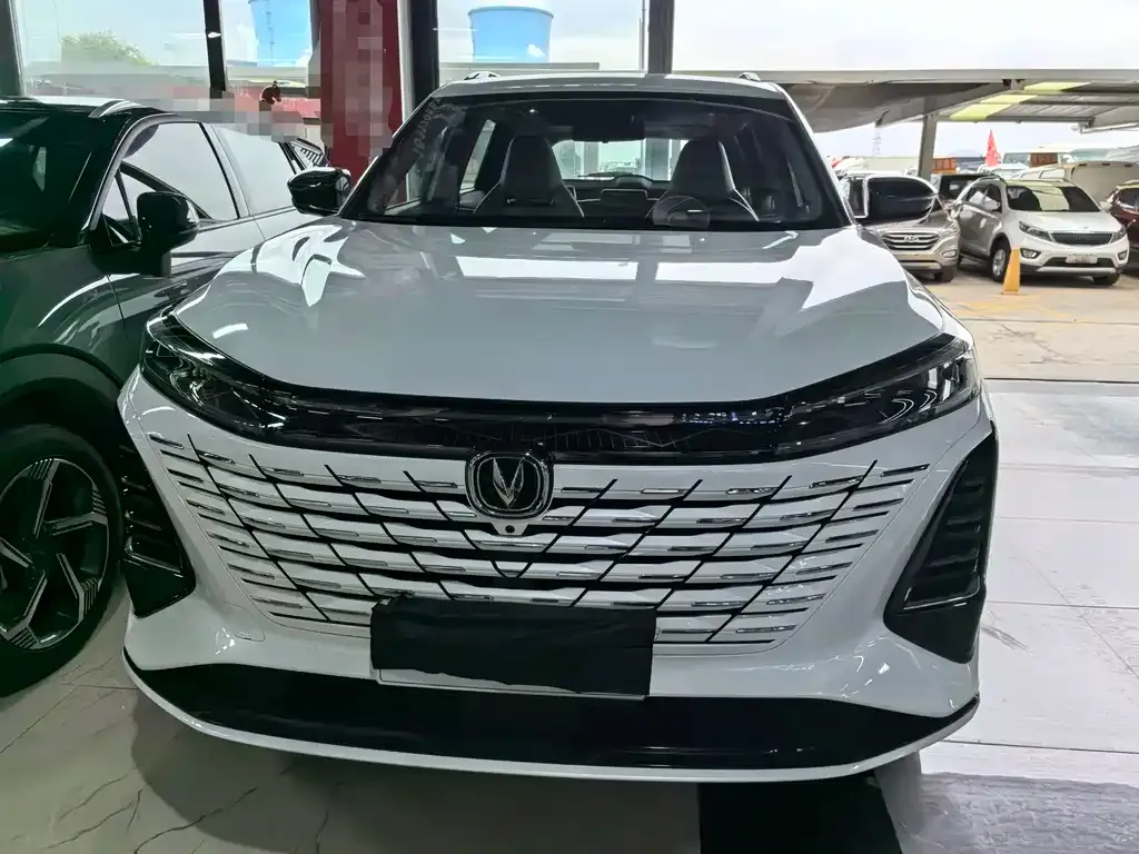 Changan CS75PLUS 2024 из CN, фото 2