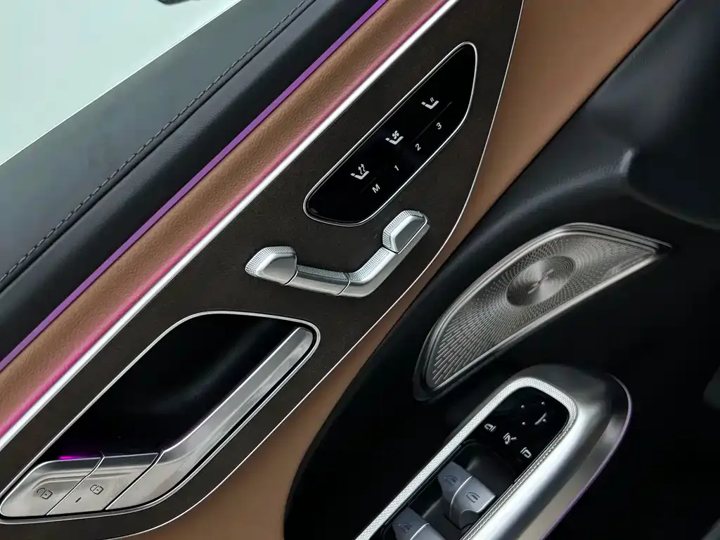 Mercedes-Benz E-Class 2025 из CN, фото 9