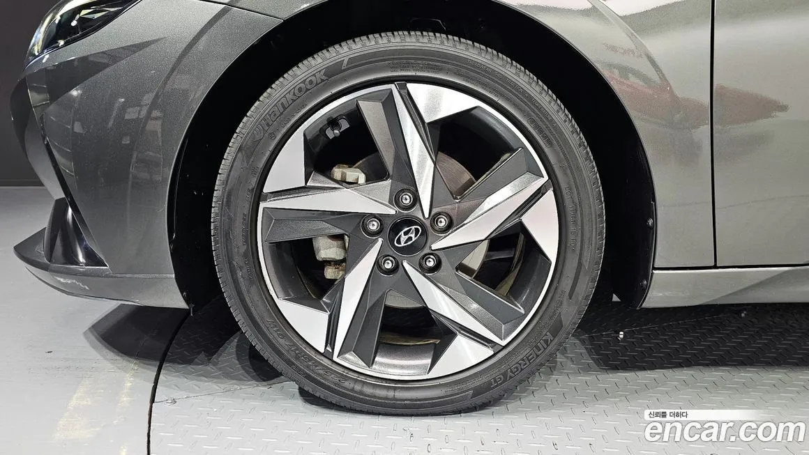 Hyundai AVANTE — фото 5