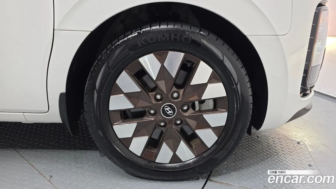 Hyundai Staria 2023 из KR, фото 5