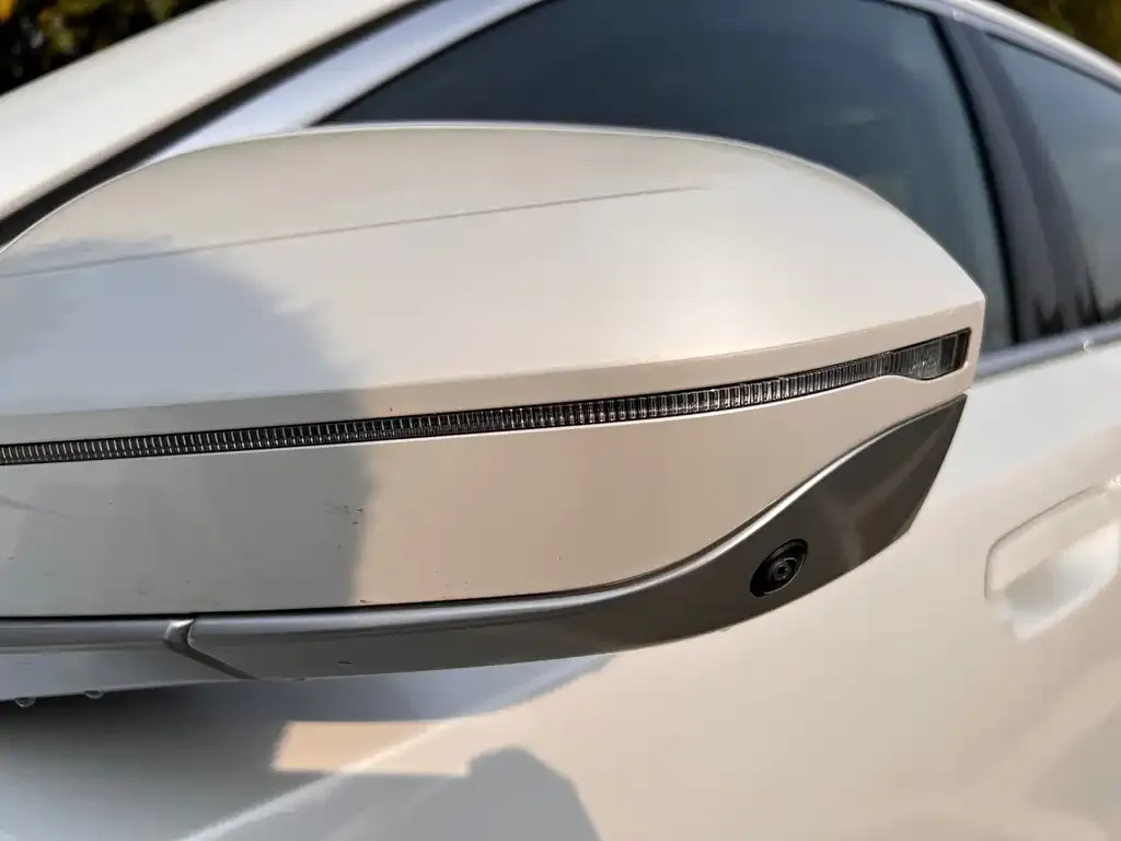 BMW i5 — фото 8