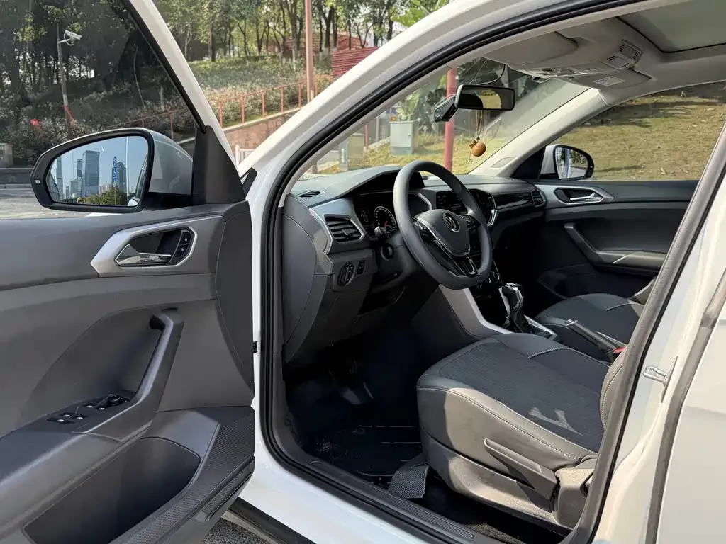 Volkswagen T-Cross 2021 из CN, фото 9