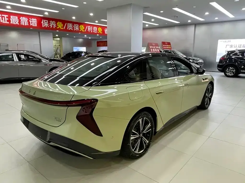 Hongqi EH7 2024 из CN, фото 6