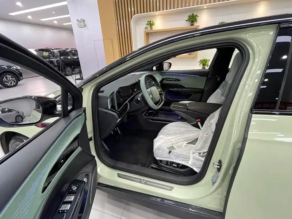 Hongqi EH7 2024 из CN, фото 7