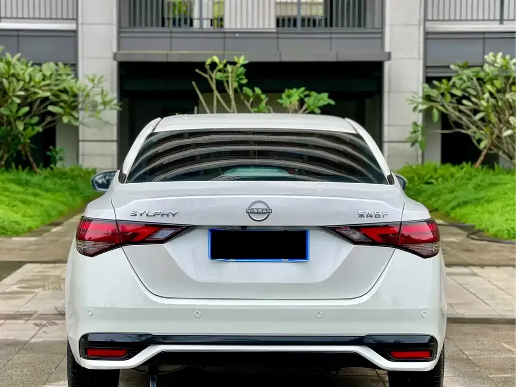Nissan Sylphy 2023 из CN, фото 8