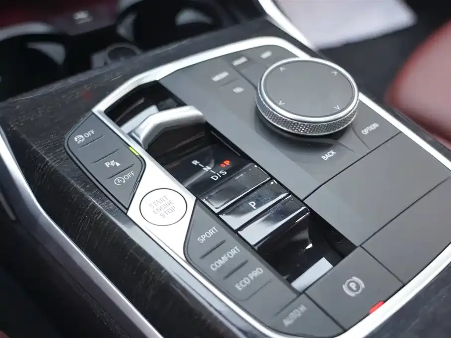 BMW 3 Series 2023 из CN, фото 9
