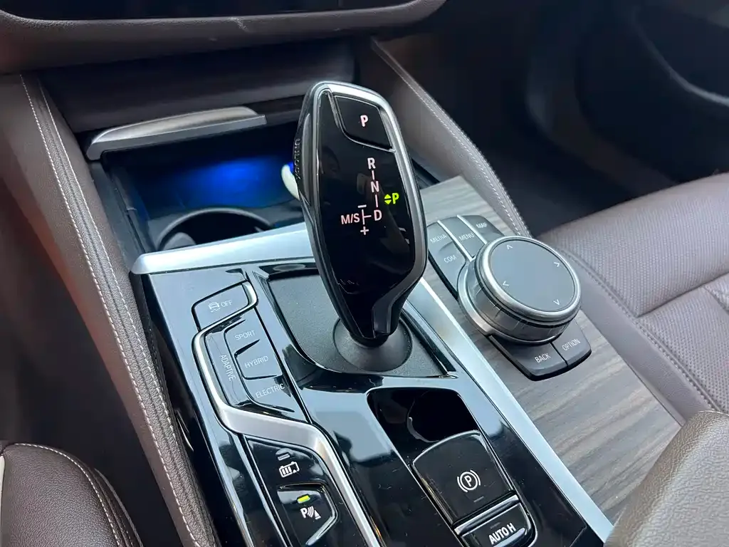 BMW 5 Series New Energy 2023 из CN, фото 5