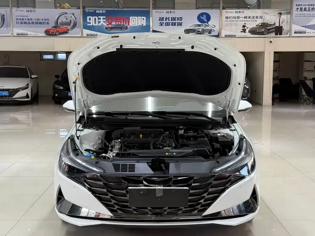 Hyundai Elantra 2023 из CN, фото 7
